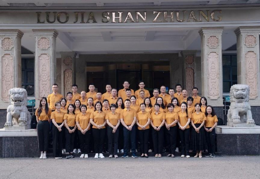 广西新华书店集团股份有限公司2023年全区连锁管理高级研修班 顺利开班